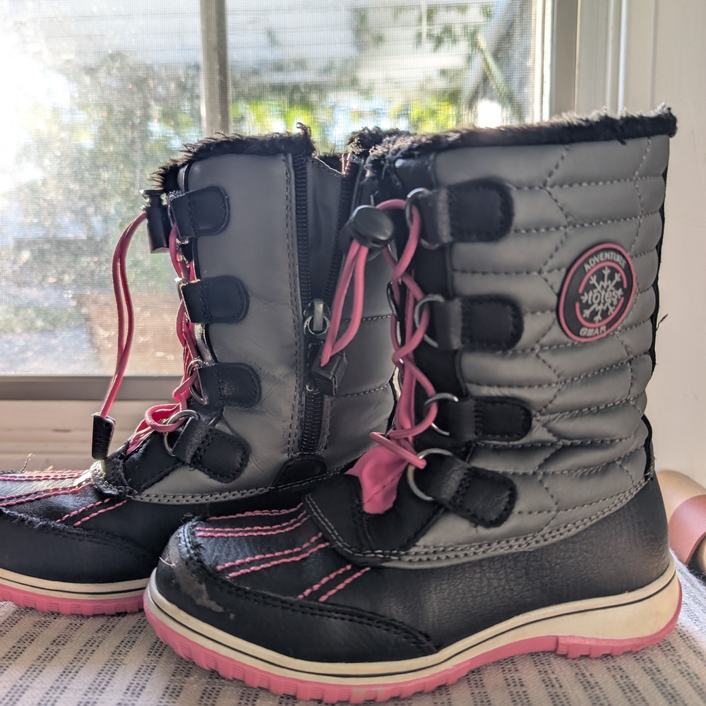 totes Girls Toasty Kylie Snow Boots in Black and Pink Size 12